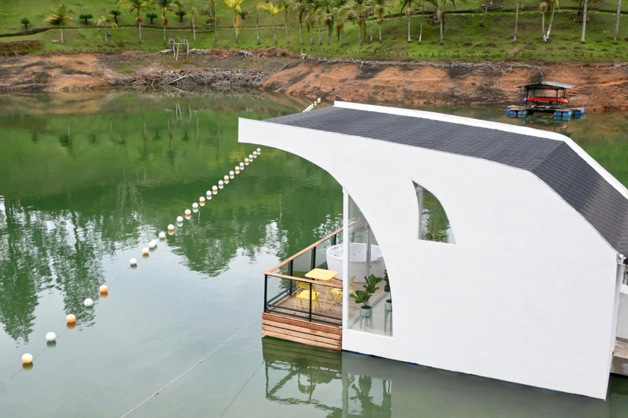 Casa Flotante La Trinidad Hotel Guatape Luaran gambar